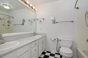 3643 W Cornelia Ave, Chicago, IL 60618 - Photo 18