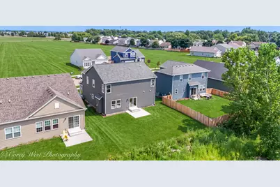335 N. Aspen Drive, Cortland, IL 60112 - Photo 4