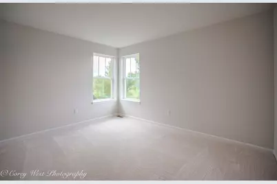 335 N. Aspen Drive, Cortland, IL 60112 - Photo 28