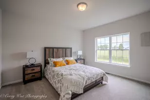 347 N Aspen Dr, Cortland, IL 60112 - Photo 20