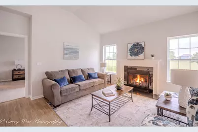 347 N Aspen Drive, Cortland, IL 60112 - Photo 18