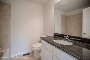 359 N Aspen Dr, Cortland, IL 60112 - Photo 34