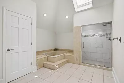 615 E Bailey Road, Naperville, IL 60565 - Photo 16