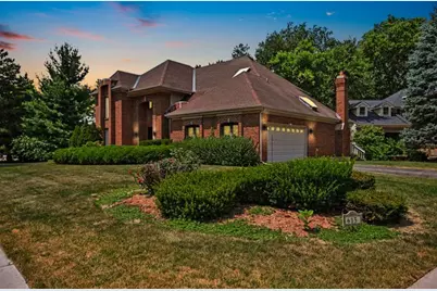 615 E Bailey Road, Naperville, IL 60565 - Photo 2