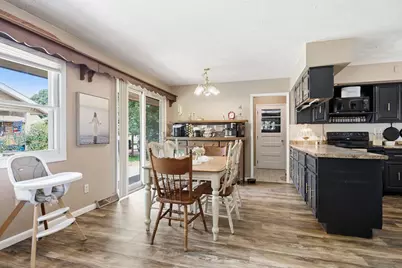 204 E Koopman Drive, Flanagan, IL 61740 - Photo 8