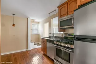 [Address not provided], Libertyville, IL 60048 - Photo 2