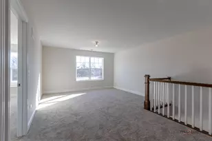 166 Roman Ln, Hawthorn Woods, IL 60047 - Photo 16