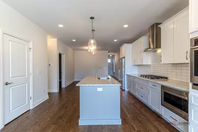 166 Roman Lane, Hawthorn Woods, IL 60047 - Photo 8