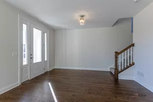 166 Roman Ln, Hawthorn Woods, IL 60047 - Photo 2