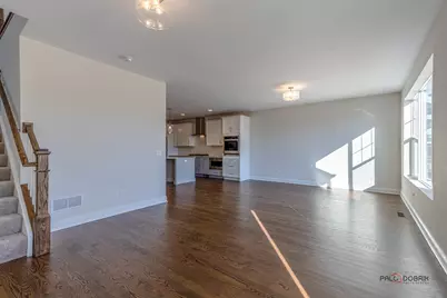 166 Roman Lane, Hawthorn Woods, IL 60047 - Photo 4