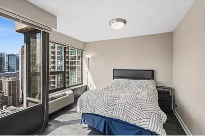 30 E Huron Street #3802, Chicago, IL 60611 - Photo 8