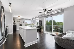 1100 W Montrose Ave, Chicago, IL 60613 - Photo 6