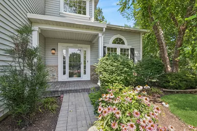 1428 Somerset Court, Mundelein, IL 60060 - Photo 2