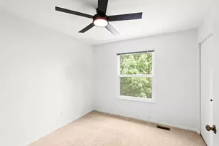 912 Matthew Ct, Naperville, IL 60540 - Photo 30
