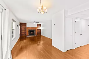912 Matthew Ct, Naperville, IL 60540 - Photo 16