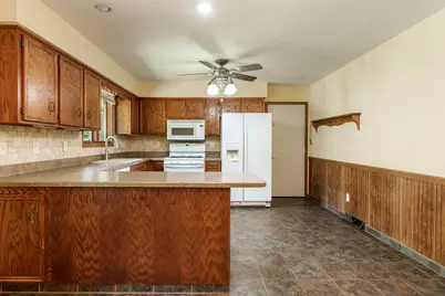 4315 W Rockton Road, Rockton, IL 61072 - Photo 12