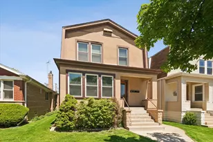 4854 W Winnemac Ave, Chicago, IL 60630 - Photo 1