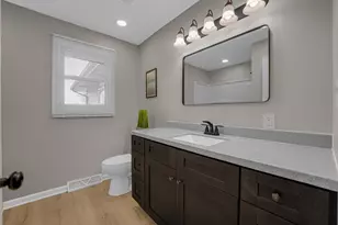 12155 E Gregg Blvd, Momence, IL 60954 - Photo 16