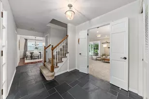 612 Burning Tree Ln, Naperville, IL 60563 - Photo 4