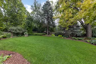 612 Burning Tree Ln, Naperville, IL 60563 - Photo 46