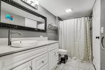 1355 Devonshire Lane, Hoffman Estates, IL 60169 - Photo 10