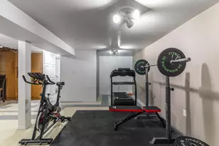 919 Gael Dr, Joliet, IL 60435 - Photo 12