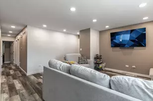 919 Gael Dr, Joliet, IL 60435 - Photo 4