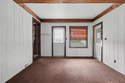 11 S Sager Road, Valparaiso, IN 46383 - Photo 4