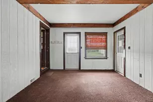 11 S Sager Rd, Valparaiso, IN 46383 - Photo 4