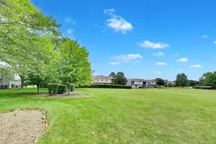 66 Gant Cir, Streamwood, IL 60107 - Photo 26