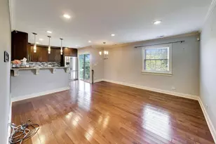 66 Gant Cir, Streamwood, IL 60107 - Photo 6