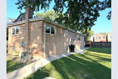 2706 S Hillock Avenue, Chicago, IL 60608 - Photo 32