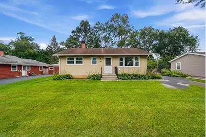 423 Lawrence Avenue, Grayslake, IL 60030 - Photo 18