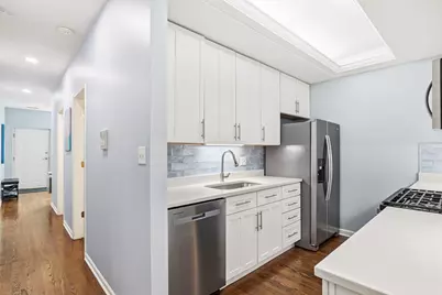 1417 W Huron Street #3E, Chicago, IL 60642 - Photo 10