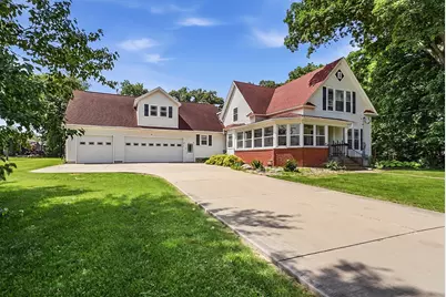 809 E Center Street, Ottawa, IL 61350 - Photo 2