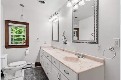 809 E Center Street, Ottawa, IL 61350 - Photo 22