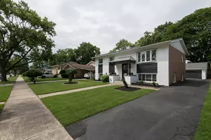 12216 S Lawndale Ave, Alsip, IL 60803 - Photo 2