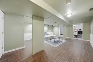 437 W 44th Pl, Chicago, IL 60609 - Photo 30