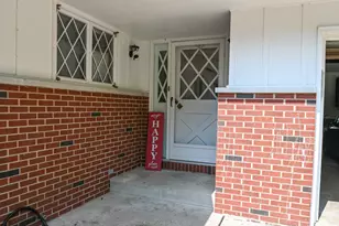 621 S Oakwood St, Oakwood, IL 61858 - Photo 6