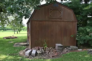 621 S Oakwood St, Oakwood, IL 61858 - Photo 54