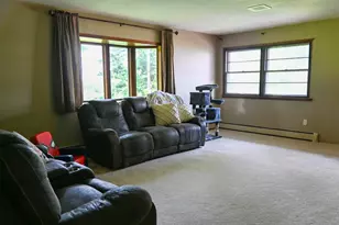 621 S Oakwood St, Oakwood, IL 61858 - Photo 32