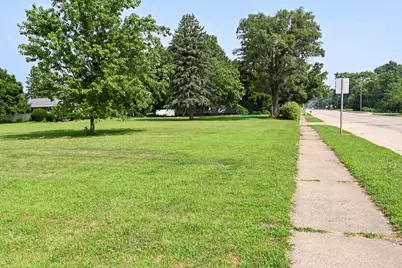 621 S Oakwood Street, Oakwood, IL 61858 - Photo 14
