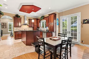1008 Meadow Rd, Northbrook, IL 60062 - Photo 8