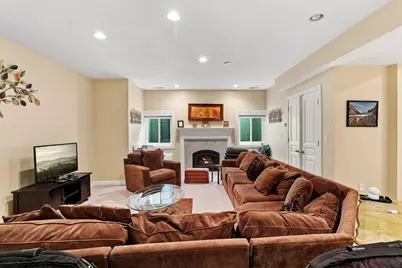 1008 Meadow Road, Northbrook, IL 60062 - Photo 30