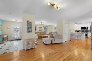 [Address not provided], Carol Stream, IL 60188 - Photo 6