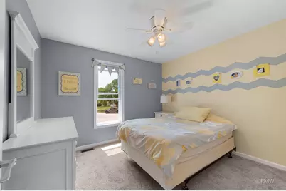 [Address not provided], Carol Stream, IL 60188 - Photo 32
