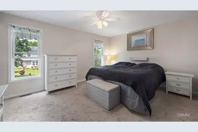 [Address not provided], Carol Stream, IL 60188 - Photo 26