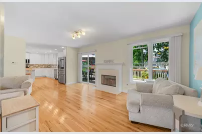 [Address not provided], Carol Stream, IL 60188 - Photo 18