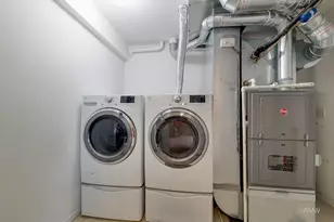 [Address not provided], Carol Stream, IL 60188 - Photo 24