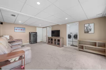 [Address not provided], Carol Stream, IL 60188 - Photo 22